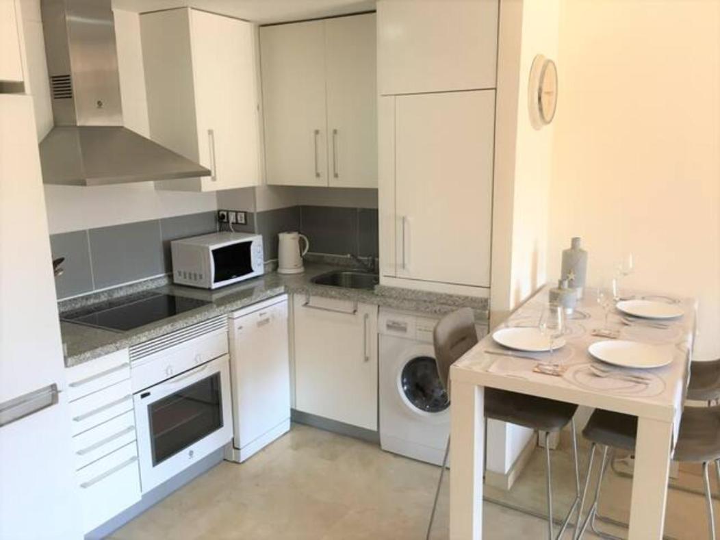 Modern 1 Bedroom Apartment, In La Cala De Mijas Exterior photo